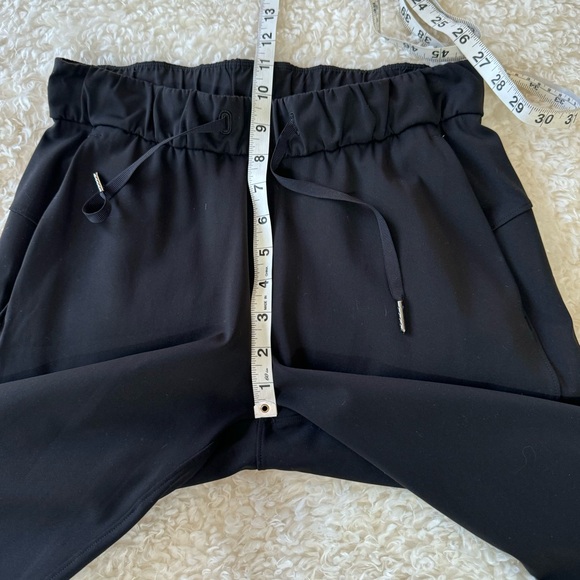 Lululemon On The Fly Pant *28" Black (First Release) Luxtreme Size 4 - Picture 8 of 12
